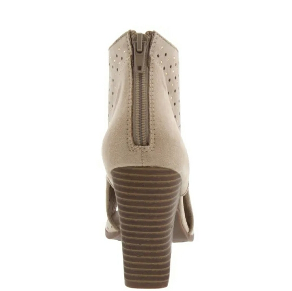 Rampage Vionna Open Toe Bootie Sandals!Soft, man-made upper, Taupe Size 8 - Picture 3 of 9
